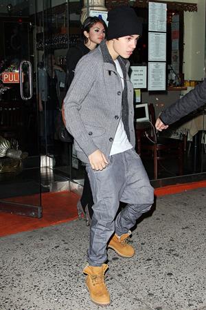 Selena Gomez leaving a restaurant in New York City on December 2, 2012