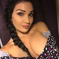 Kristina Basham taking a selfie