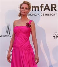 Uma Thurman in a pink dress - amfAR