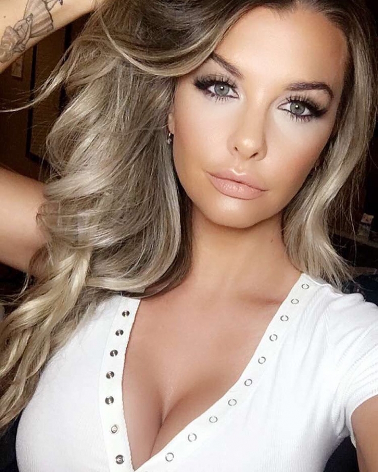 Emily Sears taking a selfie