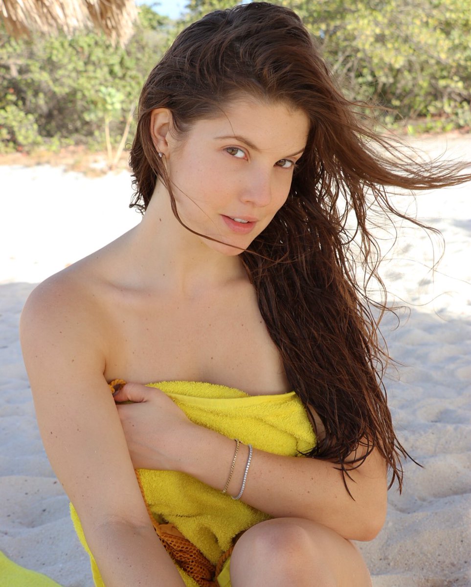 Amanda Cerny