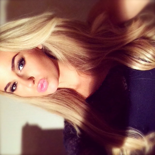 Anna Nyström taking a selfie