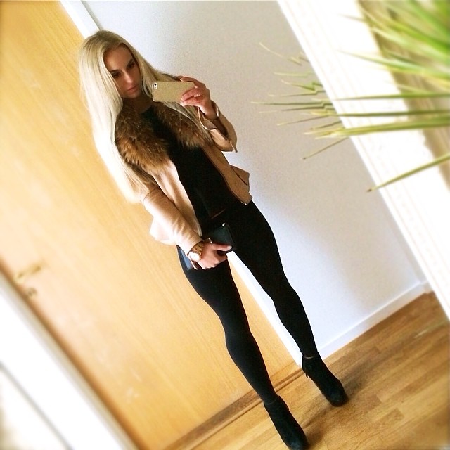 Anna Nyström taking a selfie