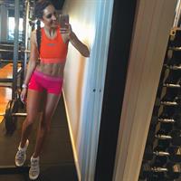 Kayla Itsines Selfie Pictures Kayla Itsines taking a selfie