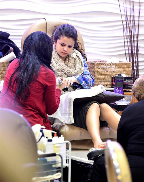 Selena Gomez in Encino 1/3/13  