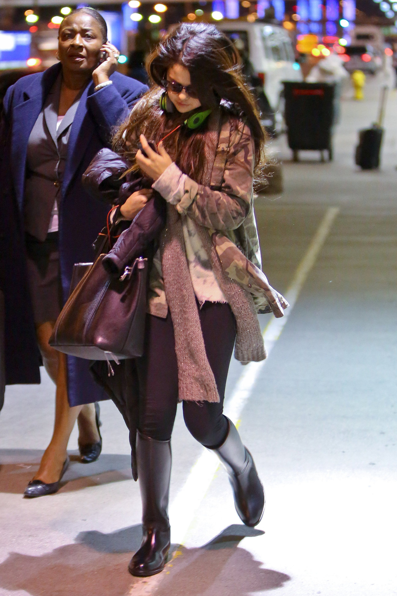 Selena Gomez – LAX airport arrival in LA 1/5/13 