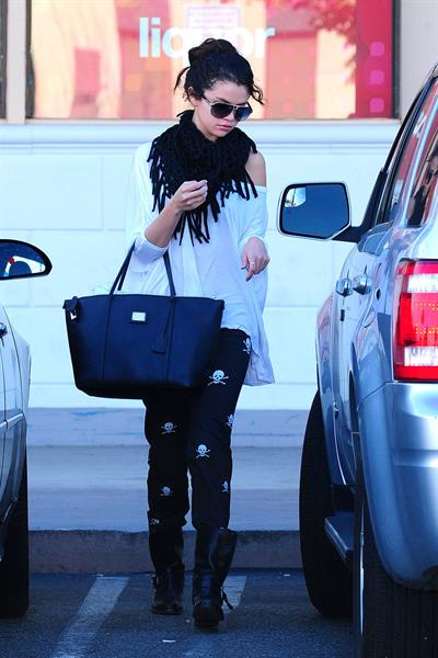 Selena Gomez out and about in Encino 1/13/13 