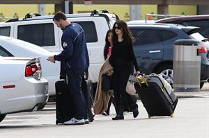 Selena Gomez Pictures Selena Gomez returning to her home outside of Dallas 11/13/12