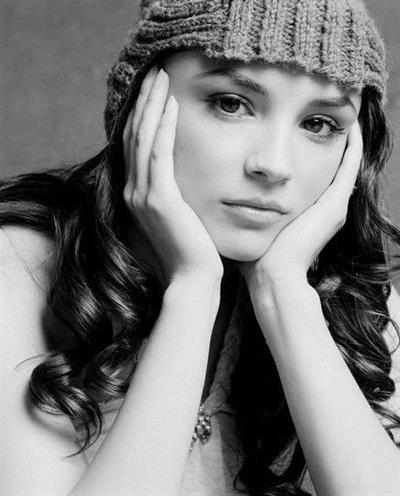 Rachael Leigh Cook