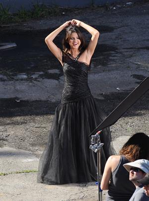 Behind the scenes of Selena Gomez's new video, 'Who Says' 