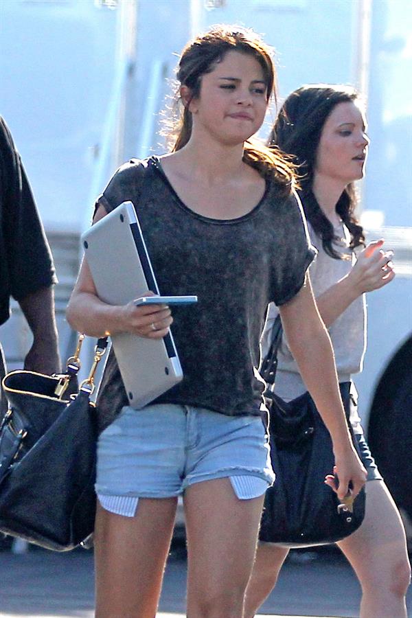 Selena Gomez on the set of 'Parental Guidance' in Los Angeles, August 22, 2012