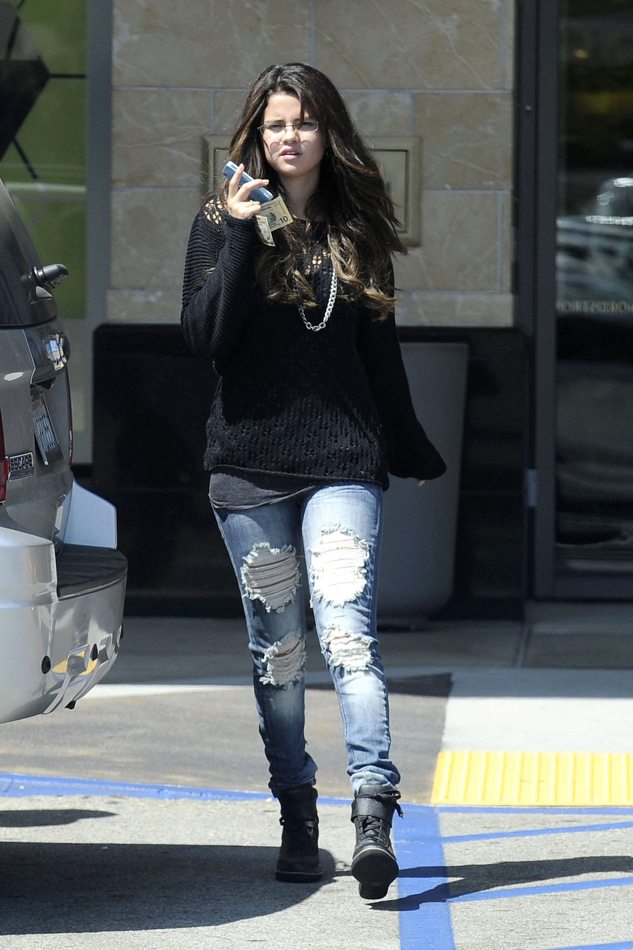 Selena Gomez in Encino - August 24, 2012