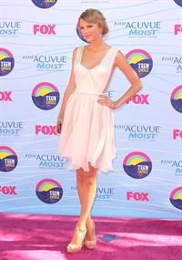 Taylor Swift at the 2012 Teen Choice Awards in Universal City July 22, 2012 