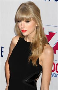 Taylor Swift Z100's Jingle Ball presented by Aeropostale 12/7/12 