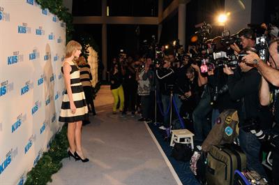 Taylor Swift at the KIIS FM 2012 Jingle Ball concert at Nokia Theatre in Los Angeles - December 1, 2012 