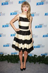 Taylor Swift at the KIIS FM 2012 Jingle Ball concert at Nokia Theatre in Los Angeles - December 1, 2012 