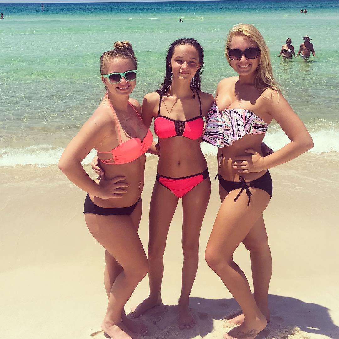 Mariah Alexis Vest Bikini Pictures Mariah Alexis Vest in a bikini