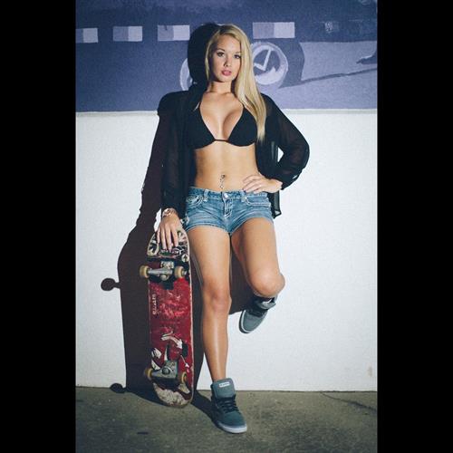 Mariah Alexis Vest Pictures Mariah Alexis Vest