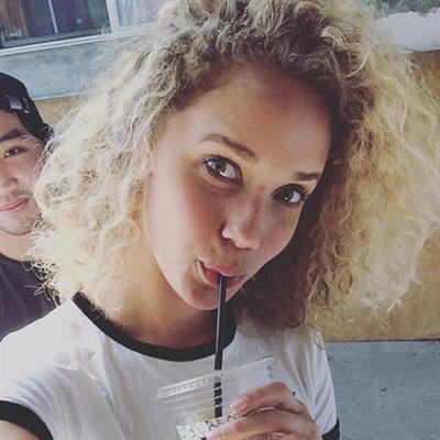 Allie Silva taking a selfie