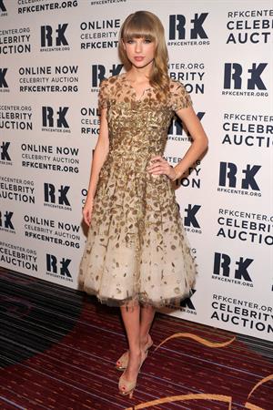 Taylor Swift Ripple of Hope Gala at The New York Marriott Marquis March 12, 2012 