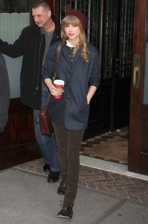 Taylor Swift leaving her hotel in New York City April 12, 2012
