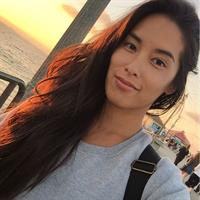 Arley Elizabeth taking a selfie