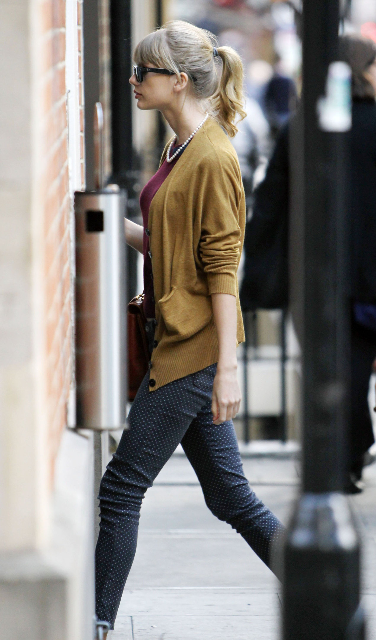 Taylor Swift out and about in London October 4, 2012 