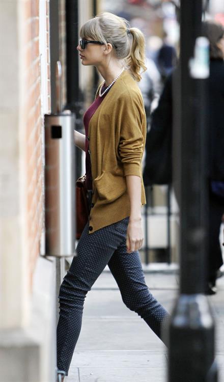 Taylor Swift out and about in London October 4, 2012 