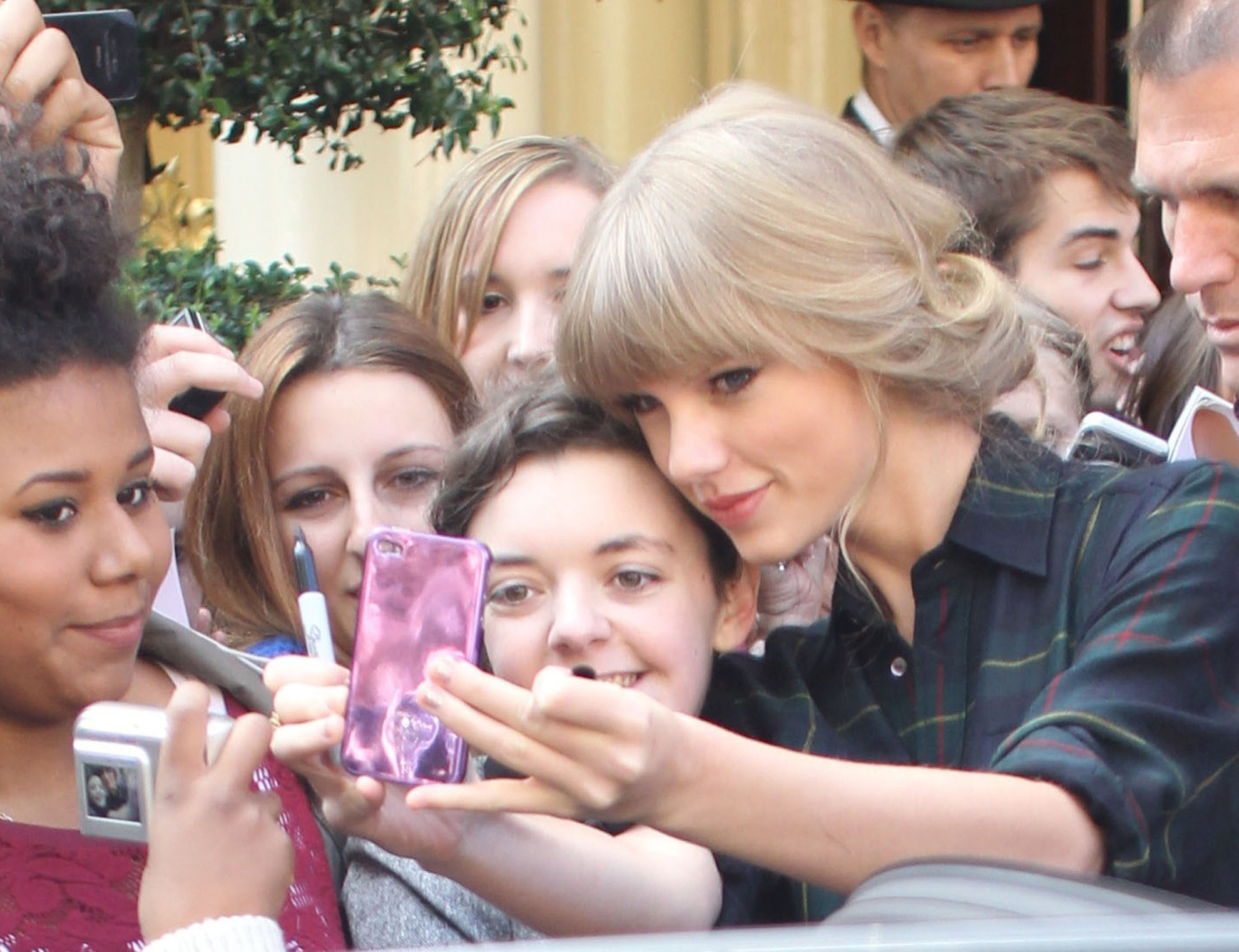 Taylor Swift leaving her hotel in London 10/6/12