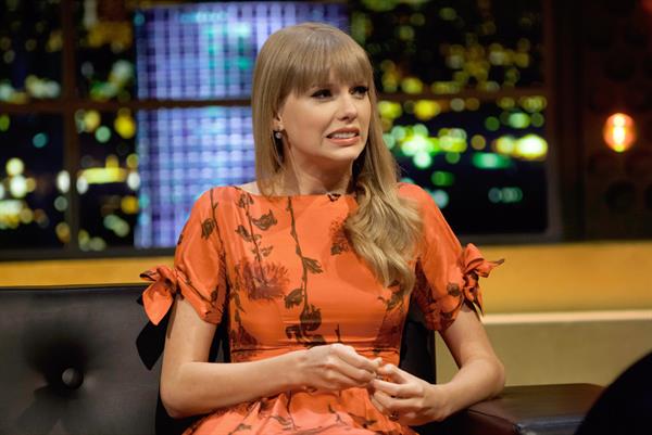 Taylor Swift At The Jonathan Ross Show in London - October 4, 2012 