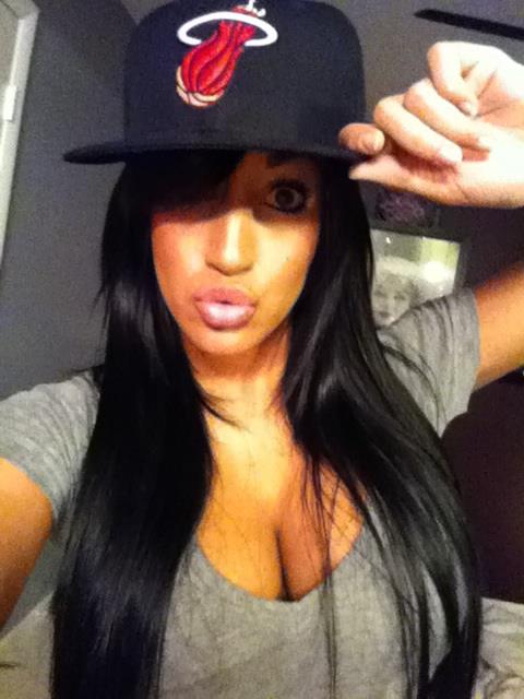 Claudia Sampedro Selfie Pictures Claudia Sampedro taking a selfie