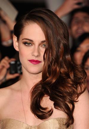 Kristen Stewart Breaking Dawn 2 premiere in LA 11/12/12 