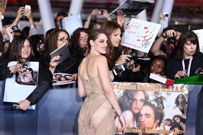 Kristen Stewart Breaking Dawn 2 premiere in LA 11/12/12 