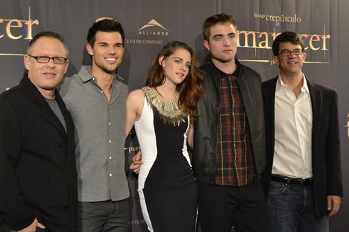 The Twilight Saga Breaking Dawn Part 2 Photocall in Madrid November 15, 2012 Gal Nu
