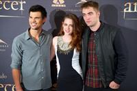The Twilight Saga Breaking Dawn Part 2 Photocall in Madrid November 15, 2012 Gal Nu