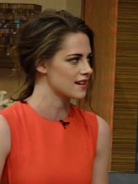 Kristen Stewart Live! with Kelly & Michael 11/7/12
