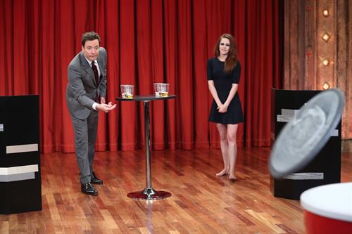 Kristen Stewart Late Night with Jimmy Fallon 11/7/12