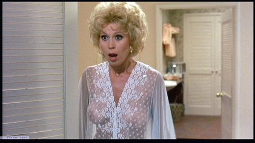 Leslie Easterbrook