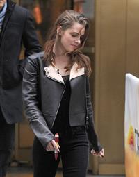 Kristen Stewart at the 'TODAY' show in New York City 11/7/12