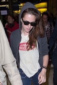 Kristen Stewart at Roissy Charles de Gaulle airport Paris 9/26/12
