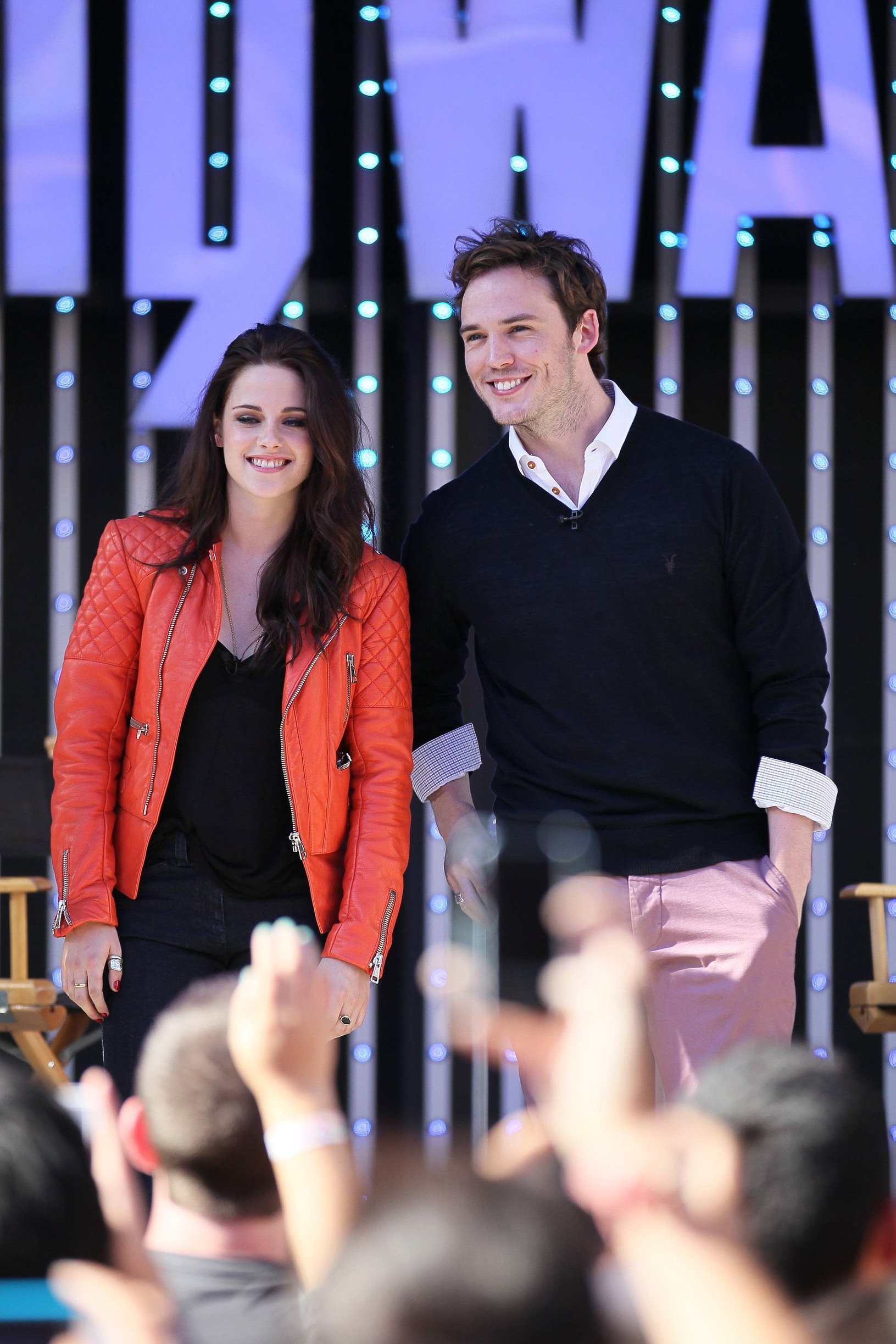 Kristen Stewart - MTV's  Snow White & the Huntsman  Sneak Peek at Universal Citywalk (May 29, 2012)