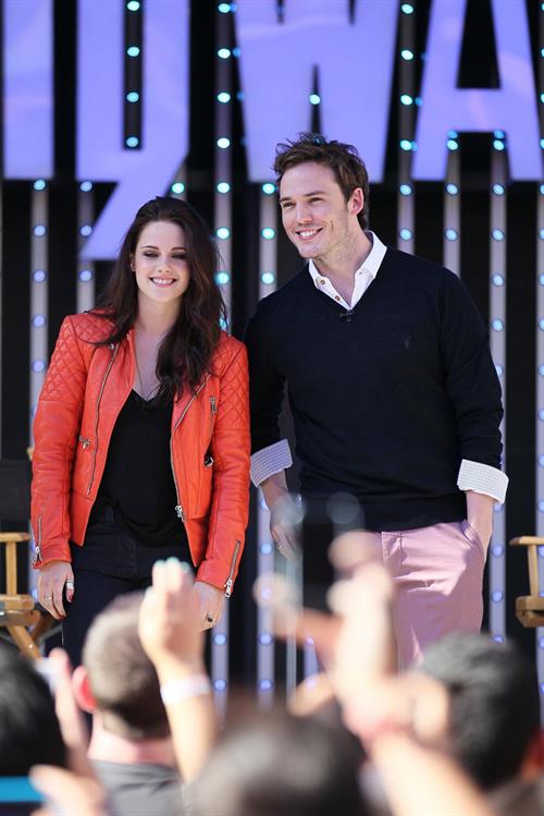 Kristen Stewart - MTV's  Snow White & the Huntsman  Sneak Peek at Universal Citywalk (May 29, 2012)