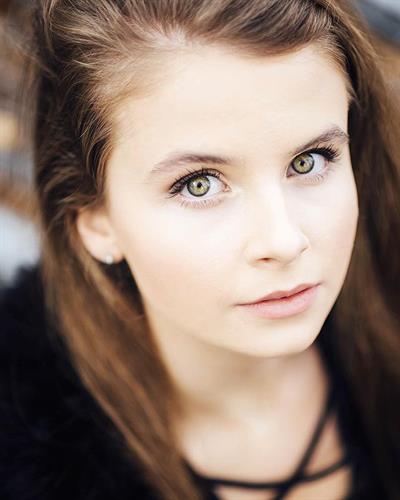 Angelika Nina Melnyk