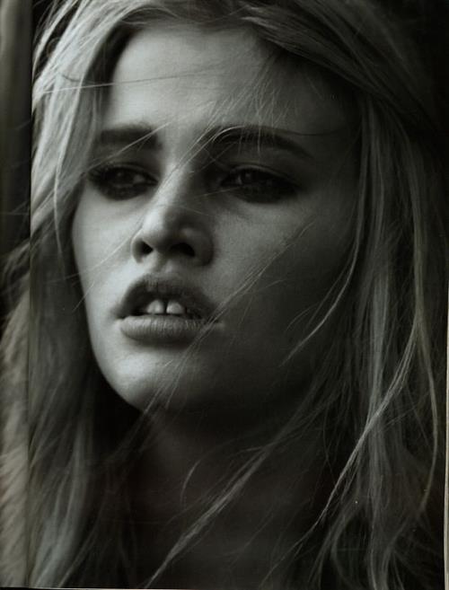 Lara Stone