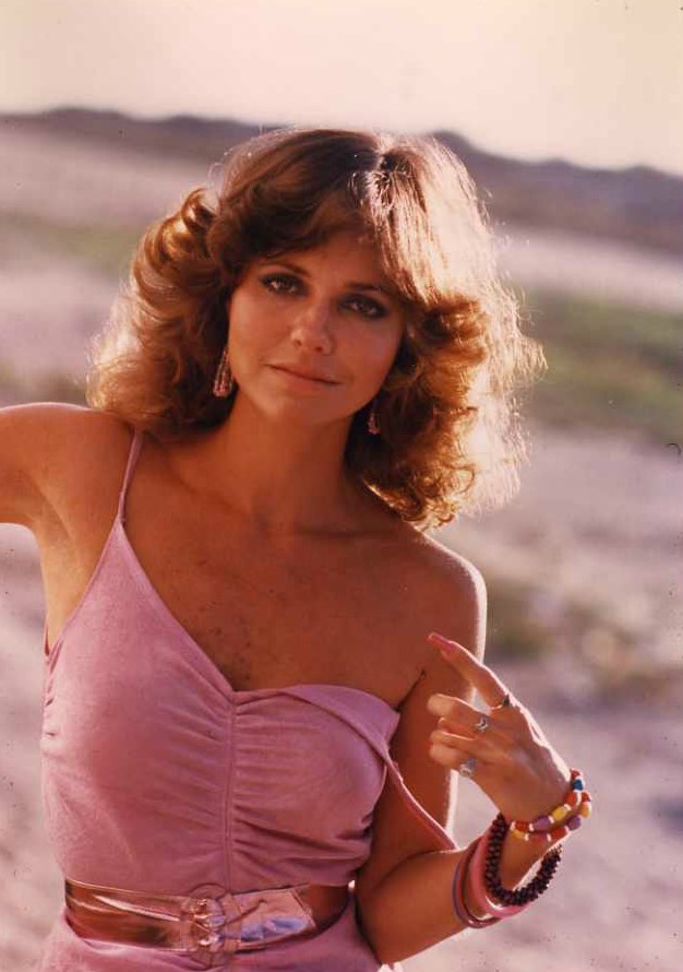 Sally Field Pictures. Hotness Rating = Unrated
