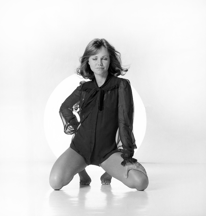 Sally Field Pictures.