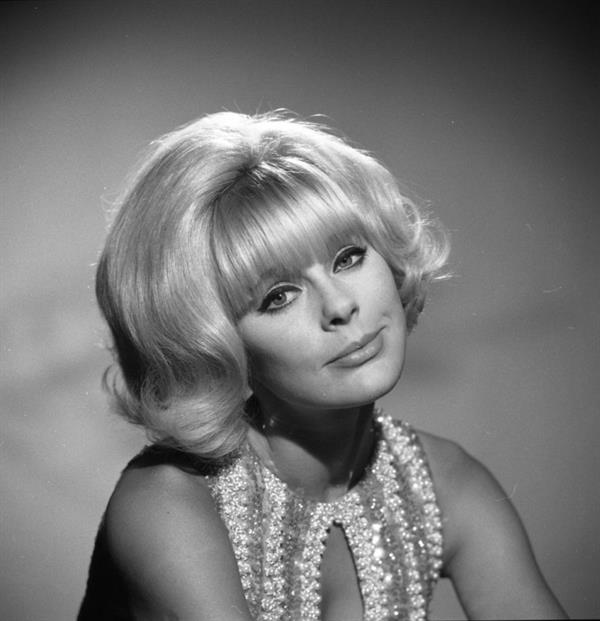 Elke Sommer