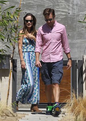 Olivia Wilde house hunting in LA 9/13/13