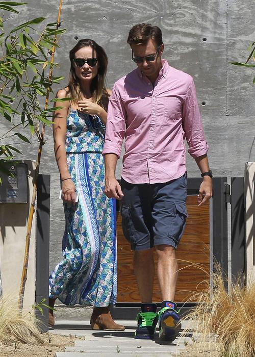 Olivia Wilde house hunting in LA 9/13/13