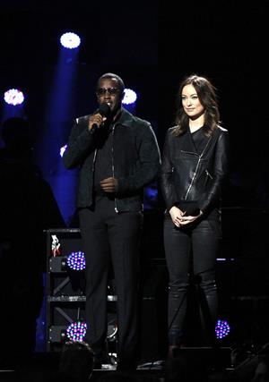 Olivia Wilde Hurricane Relief Concert in New York City - December 12, 2012 
